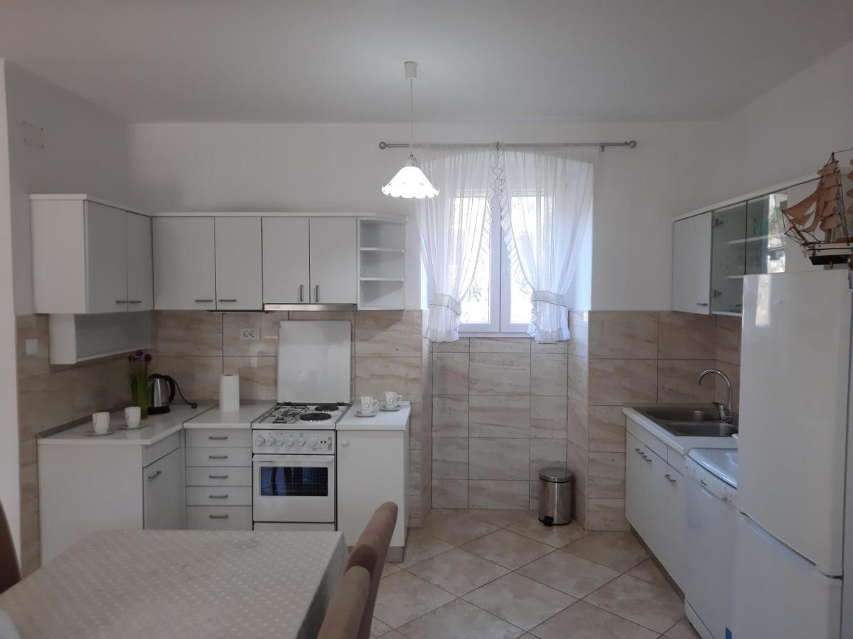 Apartments Villa Beba 코미자 외부 사진