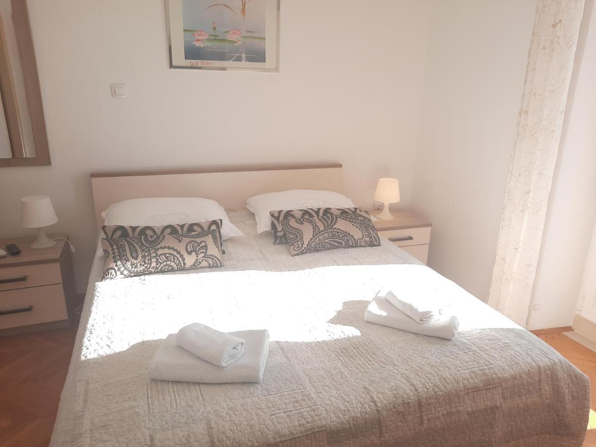 Apartments Villa Beba 코미자 외부 사진