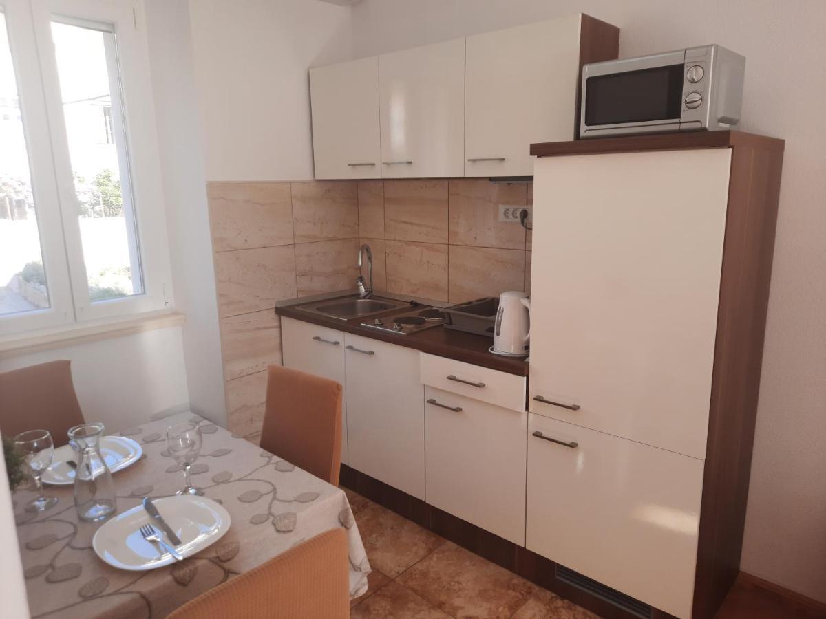 Apartments Villa Beba 코미자 외부 사진