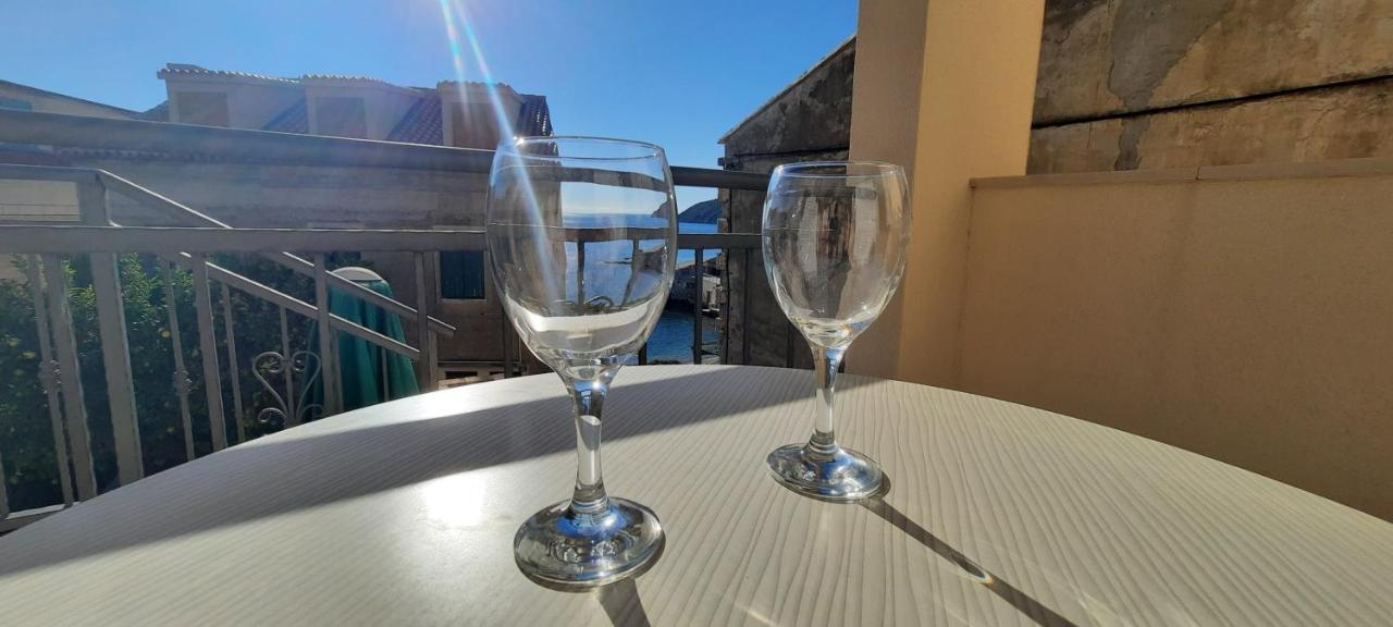 Apartments Villa Beba 코미자 외부 사진