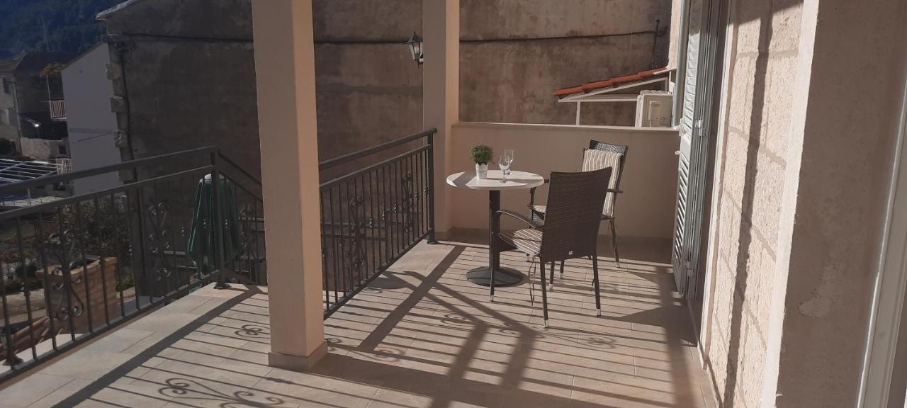 Apartments Villa Beba 코미자 외부 사진