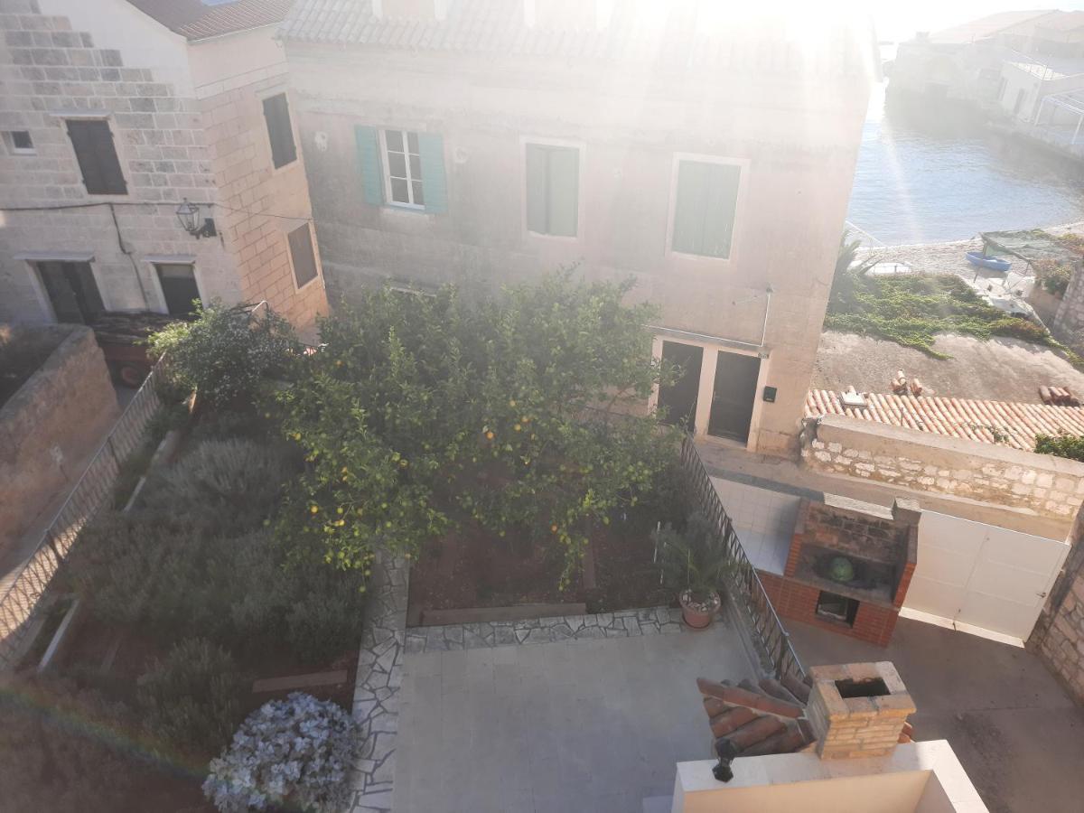 Apartments Villa Beba 코미자 외부 사진