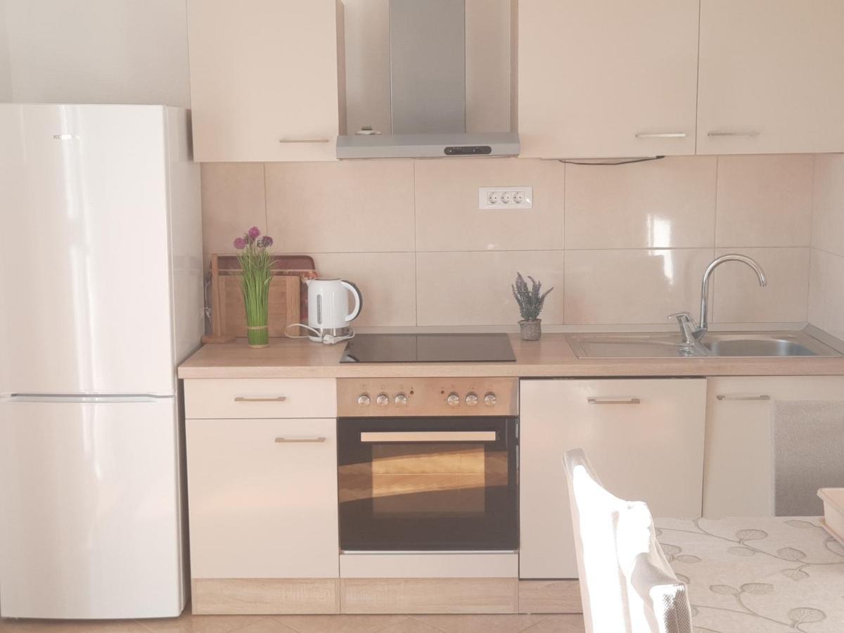 Apartments Villa Beba 코미자 외부 사진
