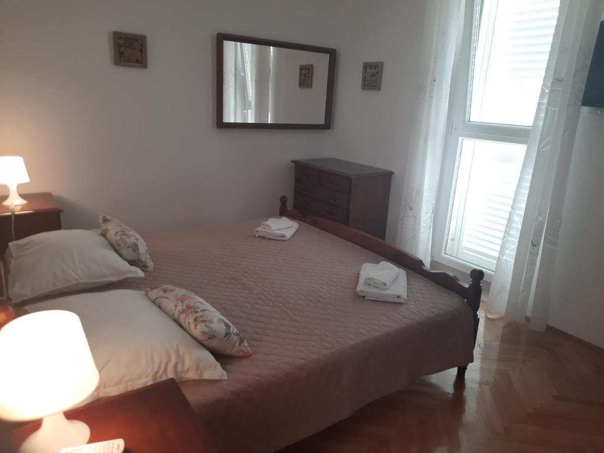 Apartments Villa Beba 코미자 외부 사진