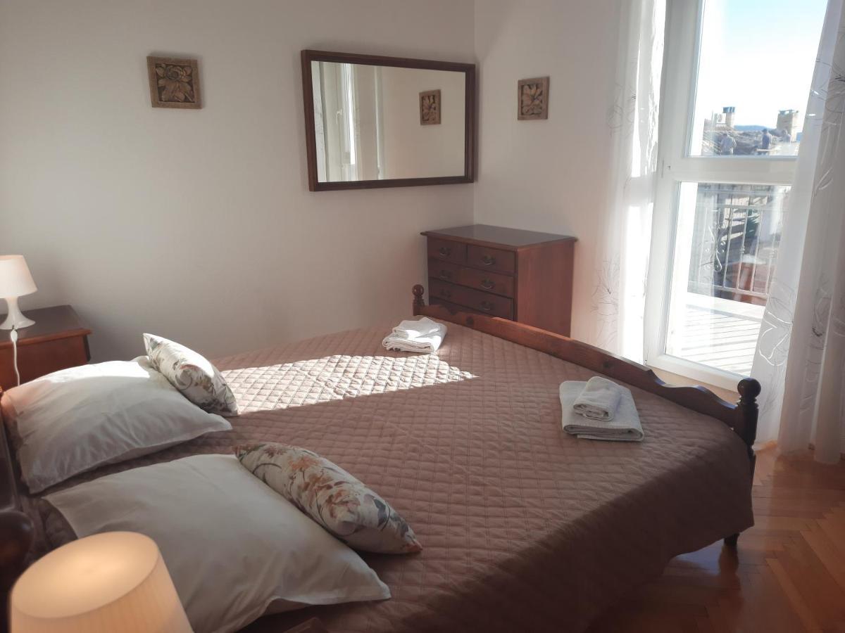 Apartments Villa Beba 코미자 외부 사진